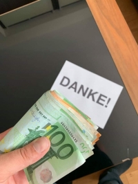 financovat své projekty.