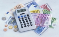 Půjčit si můžete od 50 000 Kč do 5.000.000.000.000 Kč