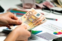 PONUKA FINANCOVANIA ÚVEROM