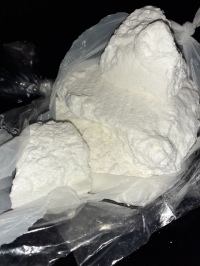 Kodein syrup, LSD 300mcg, Kokain, Mefedron, Ketamin, Efedrin
